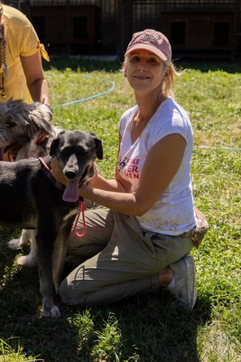 🐾 Angelika – eine tapfere Seele mit leuchtenden Augen 🐾, Mischling - Hündin