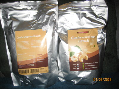 Wildvogelfutter, Meisenknödel, Erdnussbutter, Nüsse, SB-Kerne etc (Cashewkerne)